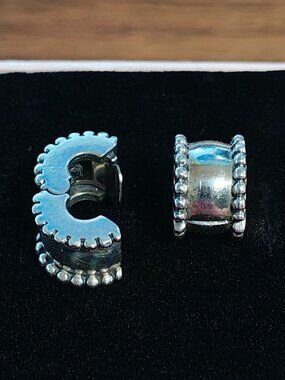 Authentic Pandora Retired Beveled Silver Clip Charm Pair 790267